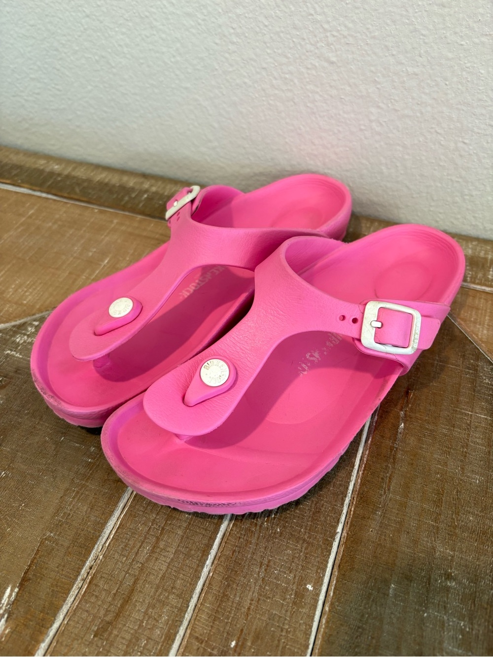 Birkenstock Gizeh Eva Youth Girls Size 4 Waterproof Slip On Sandals Pink